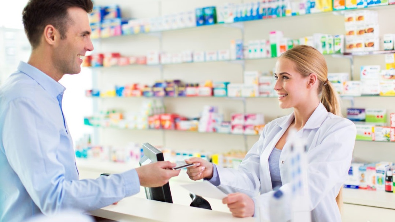 Descuentos en farmacias de El Salvador con tarjetas bancarias 2026